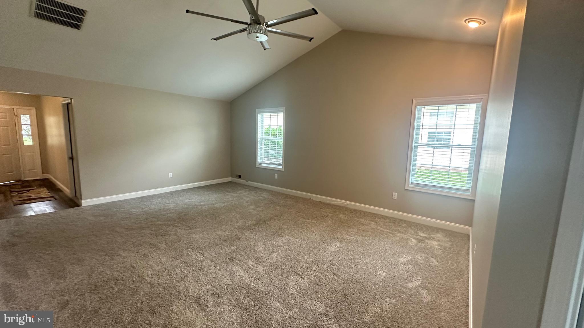 4 Fireside Circle Columbus, NJ 08022 - Photo 2 of 18