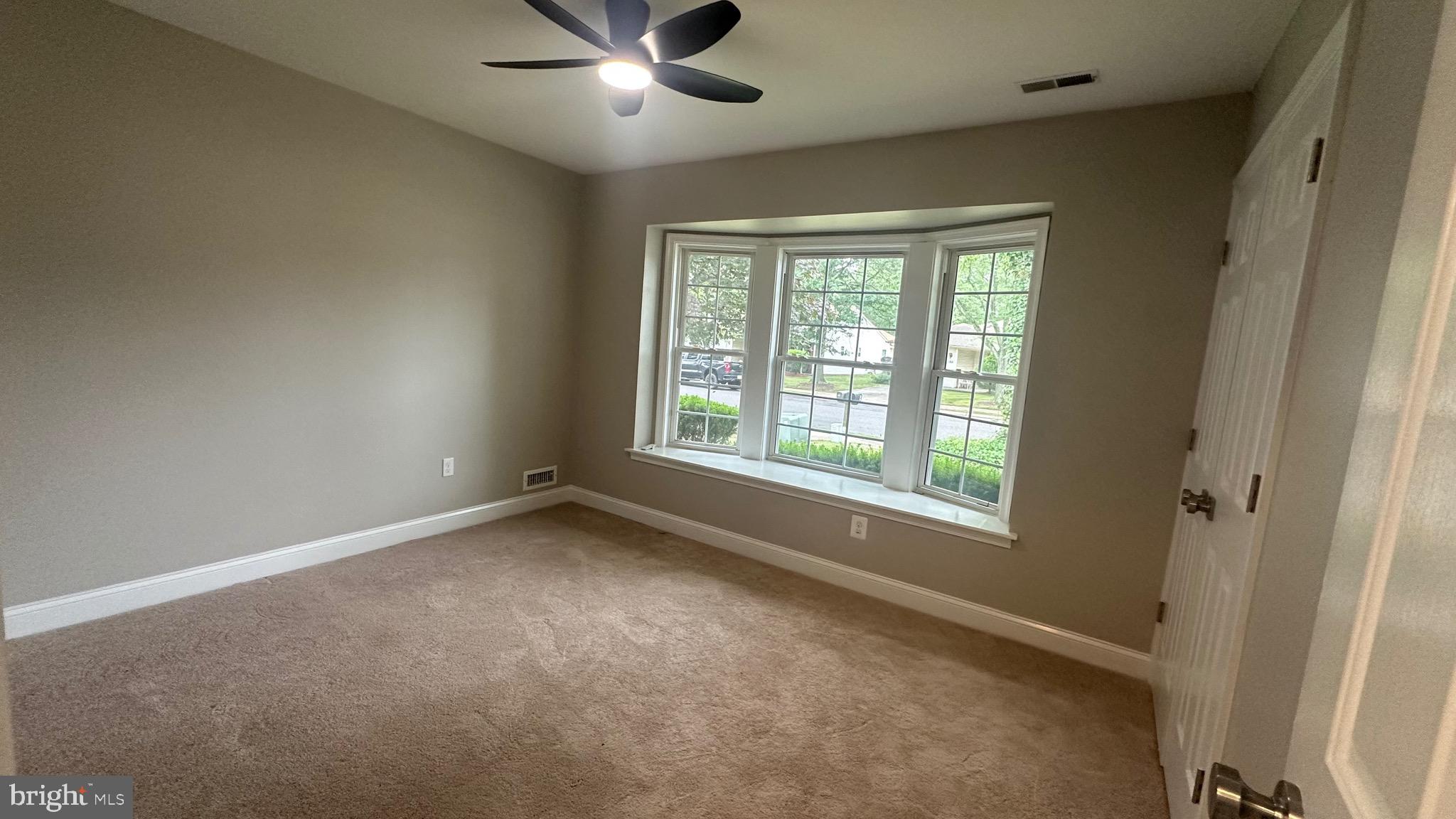 4 Fireside Circle Columbus, NJ 08022 - Photo 8 of 18