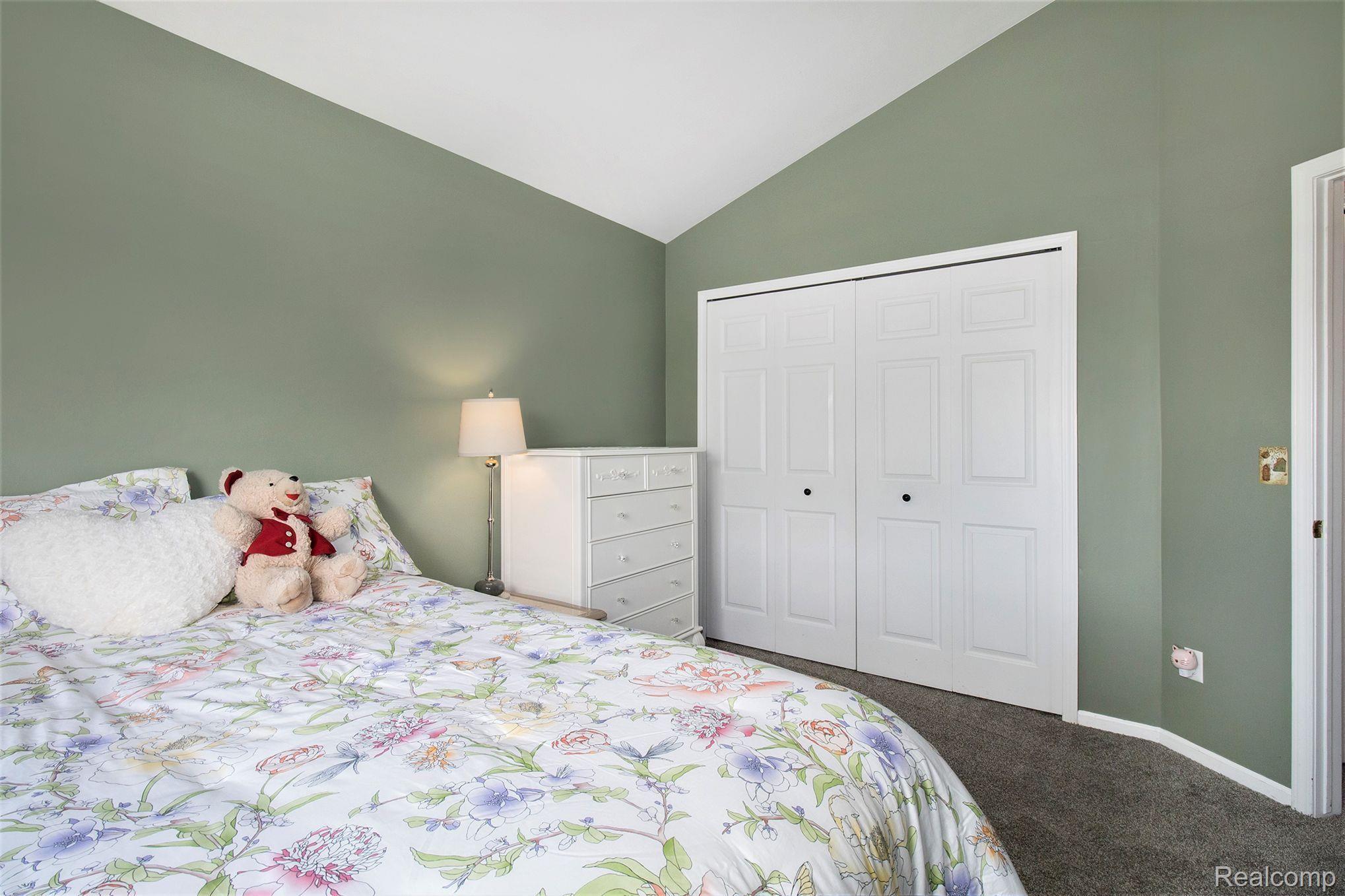 54 Eagle Ridge Road Lake Orion, MI 48360 - Photo 26 of 33 Gallery Image 26