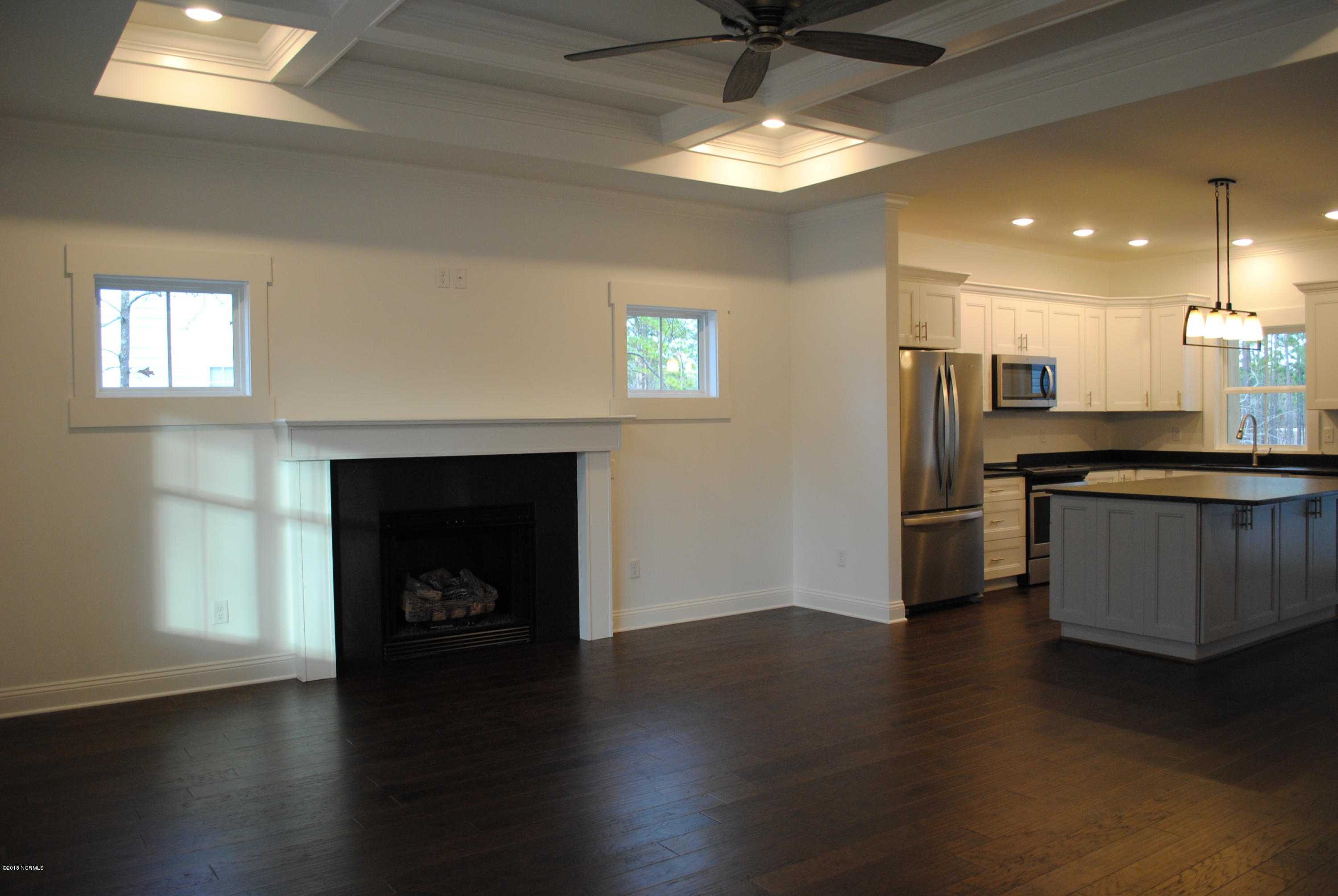 868 Cardinal Road Southport, NC 28461 - Photo 5 of 34 DSC_0219