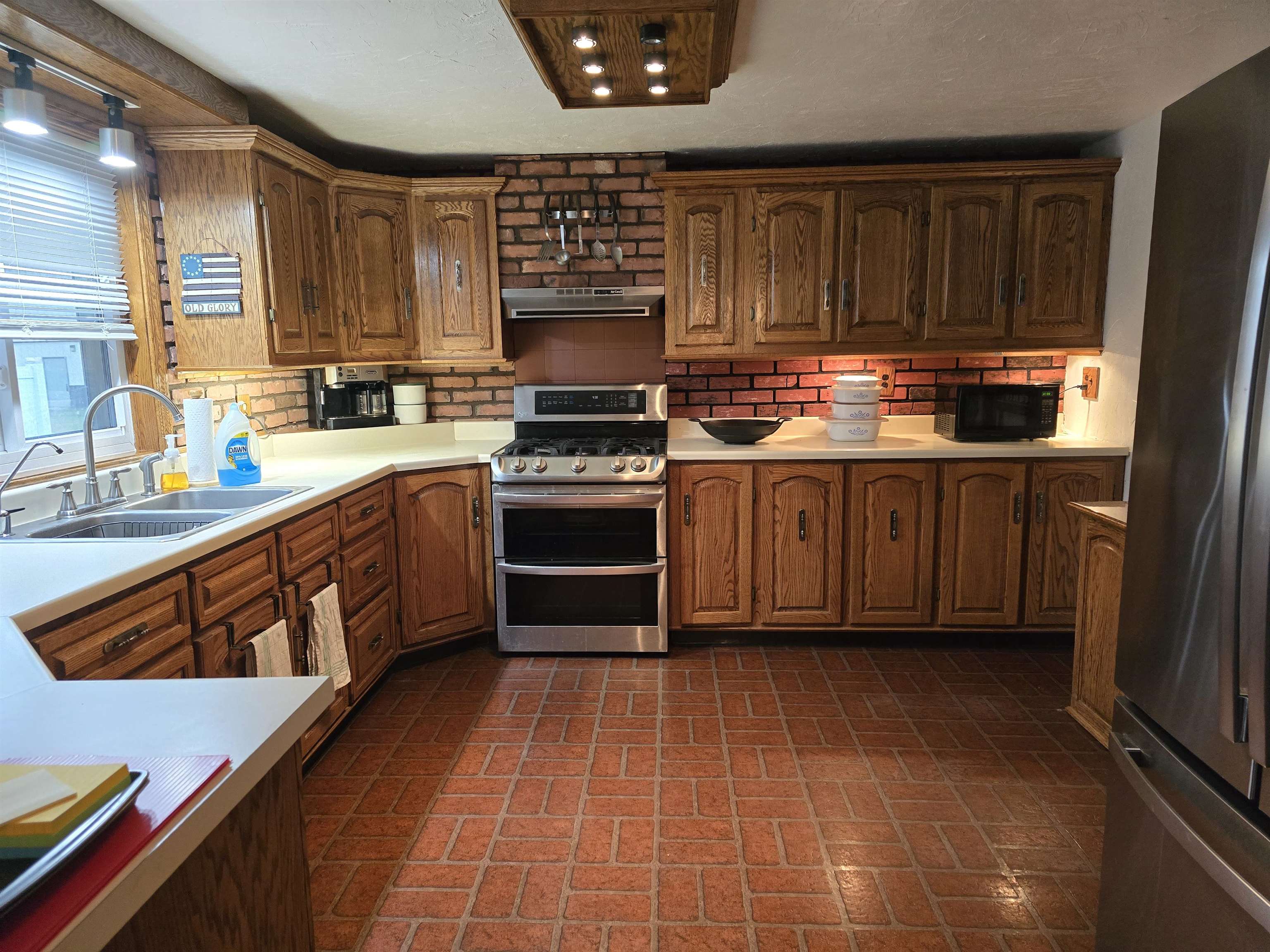 5634 South Huron Road Pinconning, MI 48650 - Photo 7 of 47