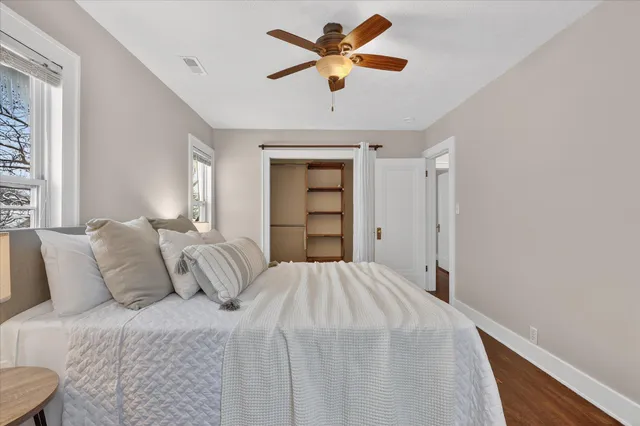 $339,900 | 1024 Chatham Street Northwest, Grand Rapids, MI 49504