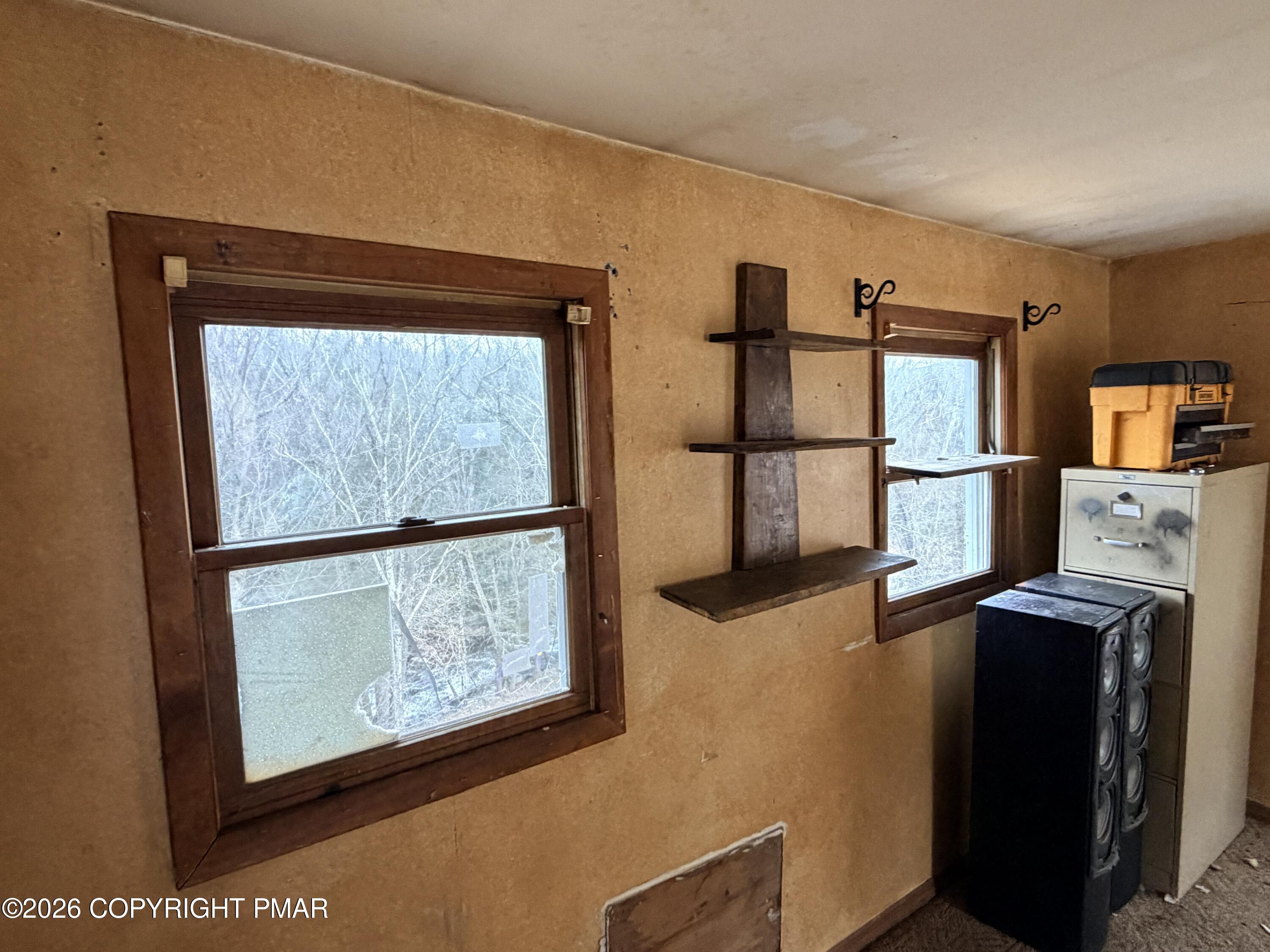 260 Creek Road Wapwallopen, PA 18660 - Photo 15 of 113 Dinning room