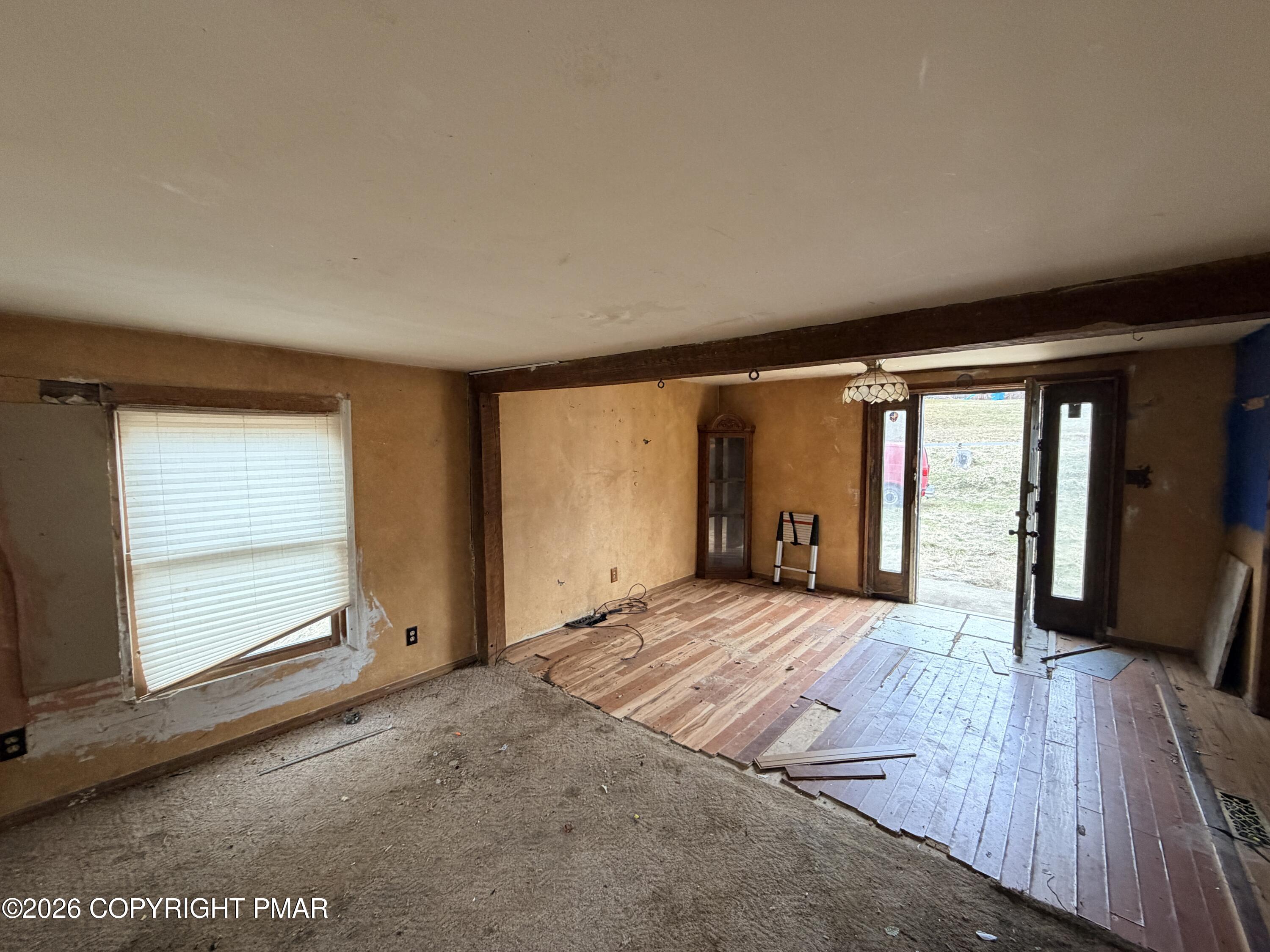 260 Creek Road Wapwallopen, PA 18660 - Photo 16 of 113 Dinning are and living room