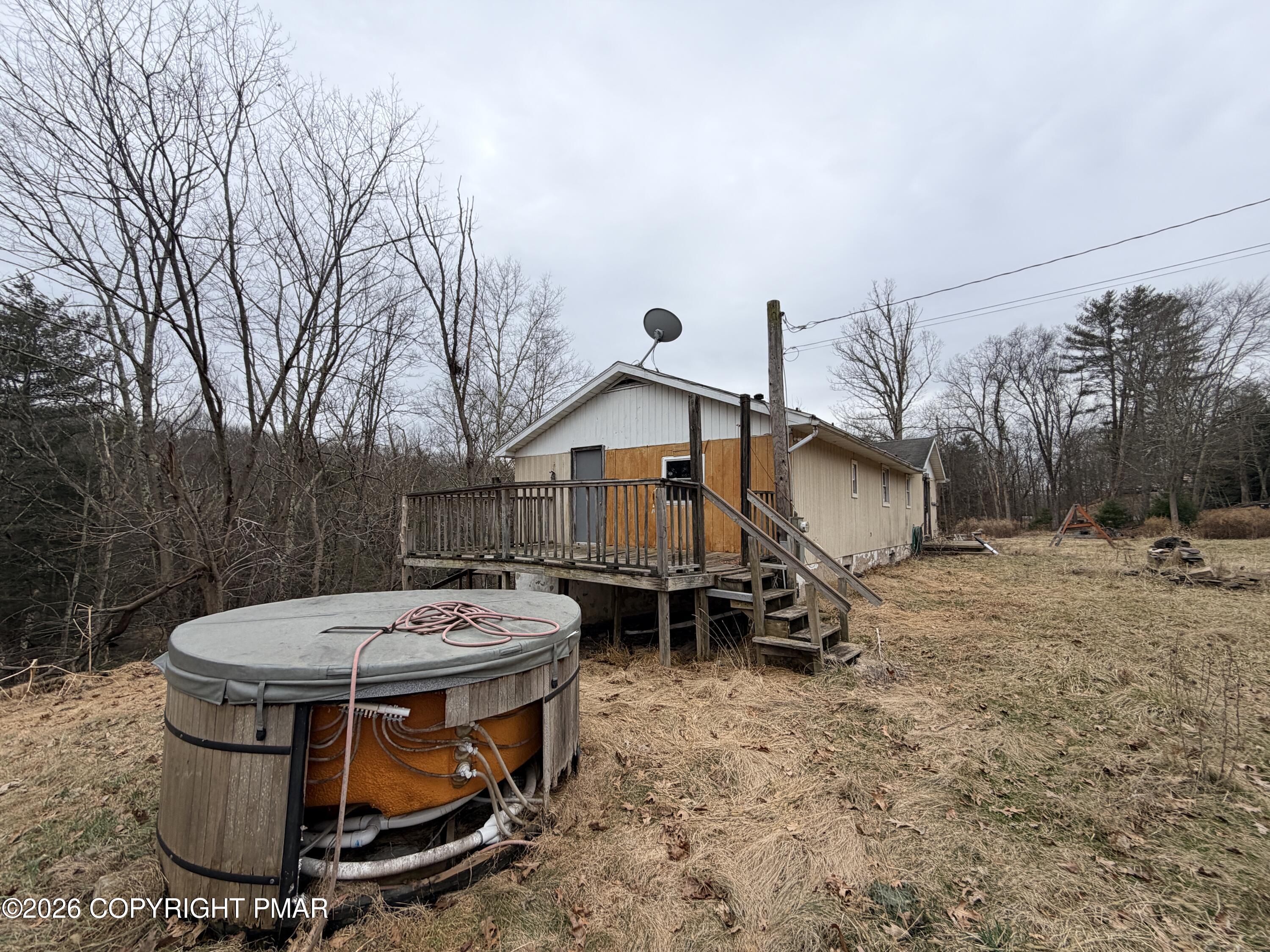 260 Creek Road Wapwallopen, PA 18660 - Photo 5 of 113 Deck and exterior bath