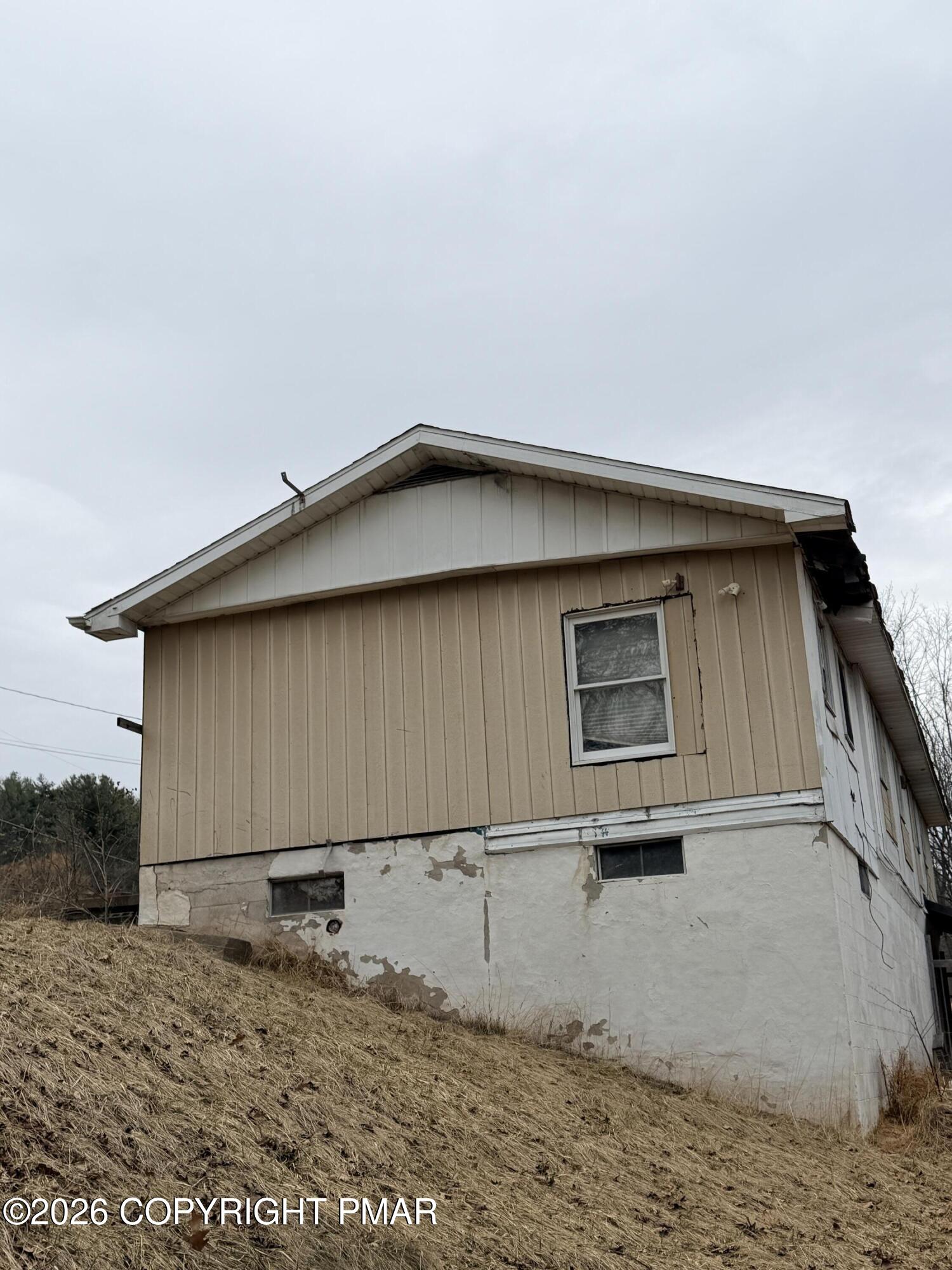 260 Creek Road Wapwallopen, PA 18660 - Photo 68 of 113 Right side