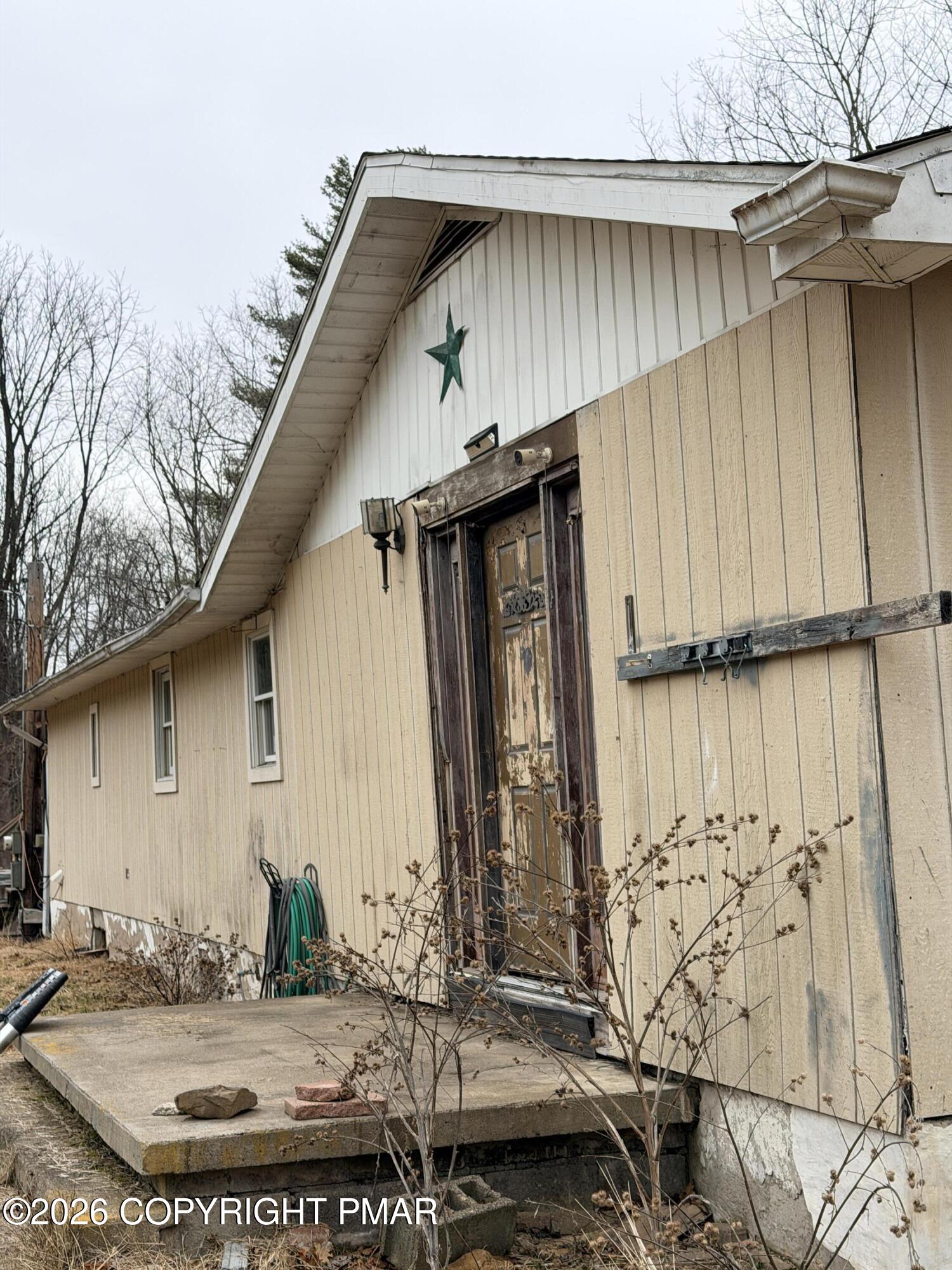 260 Creek Road Wapwallopen, PA 18660 - Photo 8 of 113 Entrance