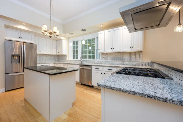 $699,000 | 136 Shore Drive, Salem, NH 03079