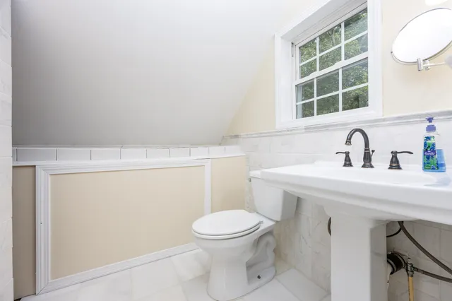 $699,000 | 136 Shore Drive, Salem, NH 03079