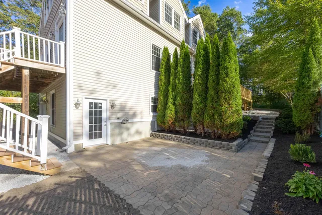 $699,000 | 136 Shore Drive, Salem, NH 03079