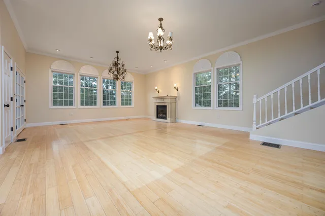 $699,000 | 136 Shore Drive, Salem, NH 03079