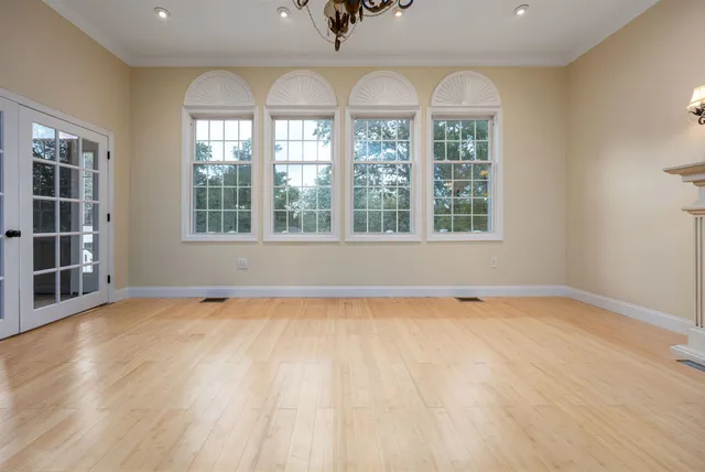 $699,000 | 136 Shore Drive, Salem, NH 03079