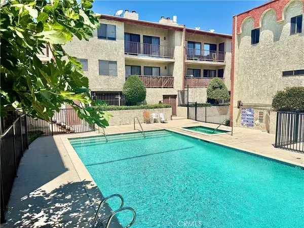 $610,000 | 9960 Owensmouth Avenue, Unit 21, Chatsworth, CA 91311