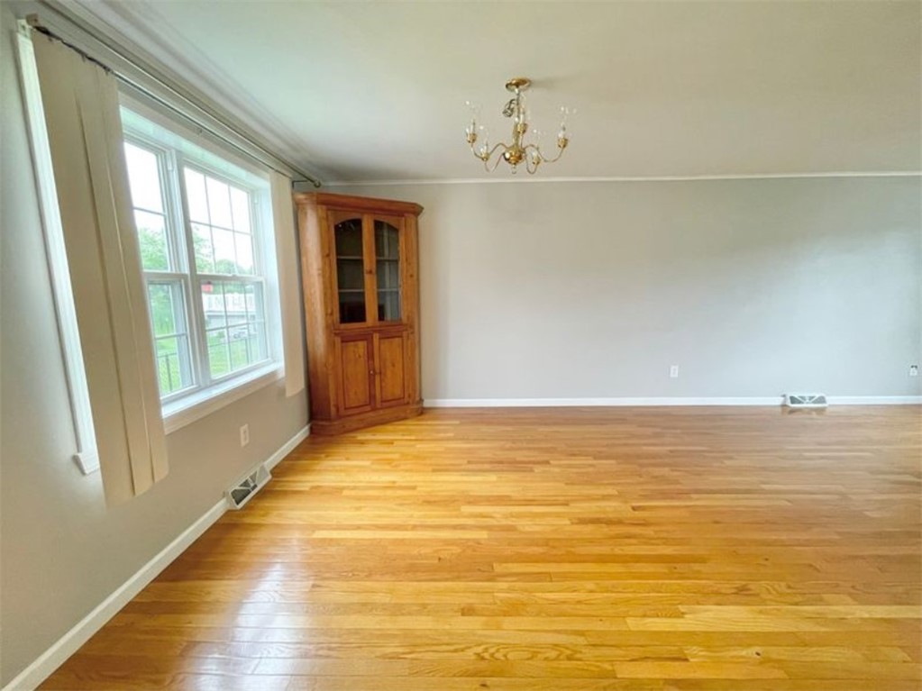 6439 Sharon Drive Sennett, NY 13021 - Photo 10 of 39 Dining Room