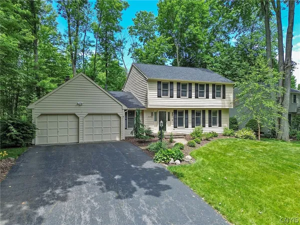 $364,900 | 3191 Reston Drive, Lysander, NY 13027