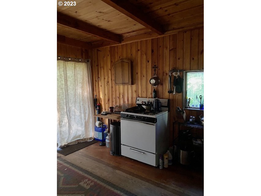 0 Tyee Road Umpqua, OR 97486 - Photo 17 of 31 Gallery Image 17
