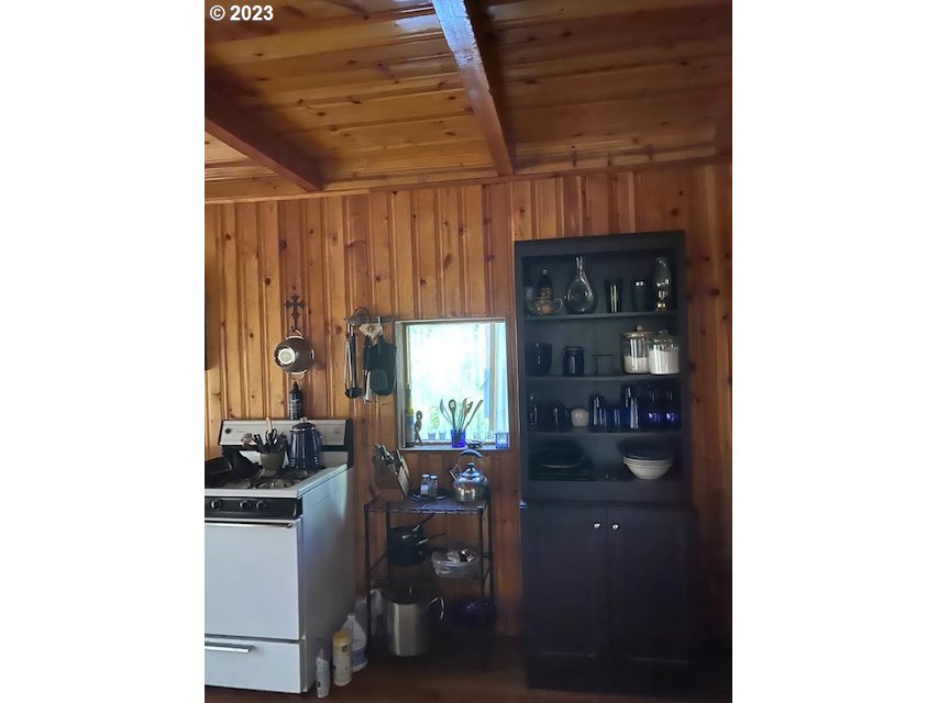 0 Tyee Road Umpqua, OR 97486 - Photo 18 of 31 Gallery Image 18
