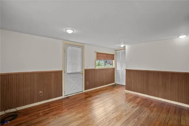 $375,000 | 86 Laurel Lane, South Kingstown, RI 02892