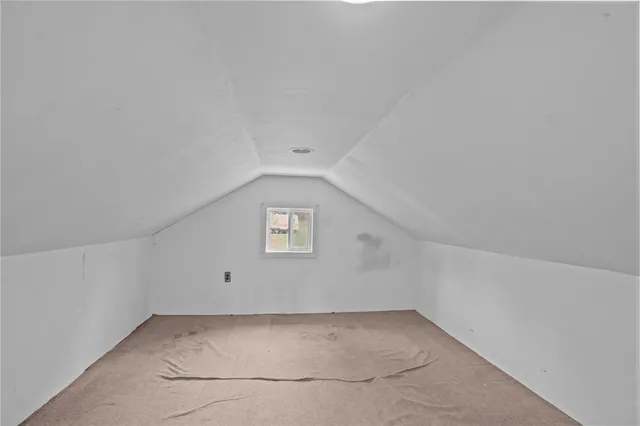 $375,000 | 86 Laurel Lane, South Kingstown, RI 02892