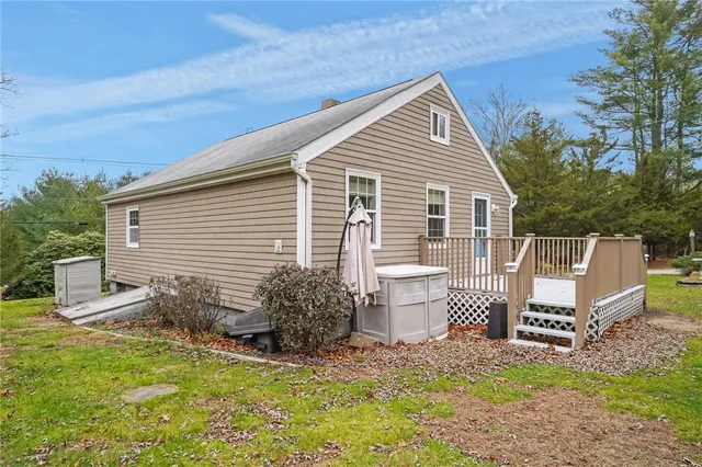 $375,000 | 86 Laurel Lane, South Kingstown, RI 02892