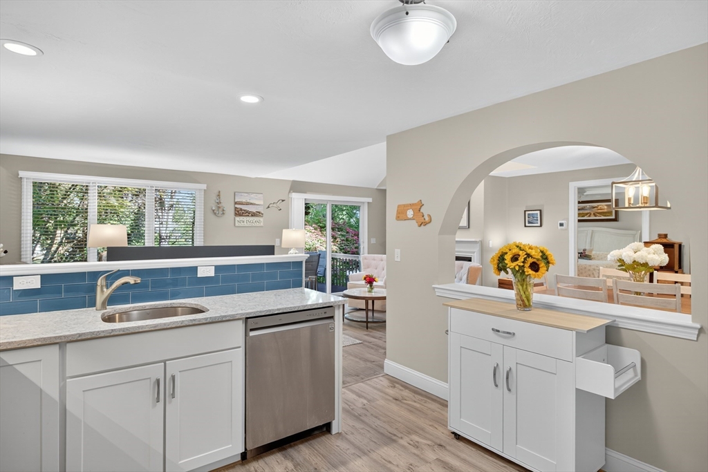 2 Pga Lane, Unit 2 Mashpee, MA 02649 - Photo 4 of 38