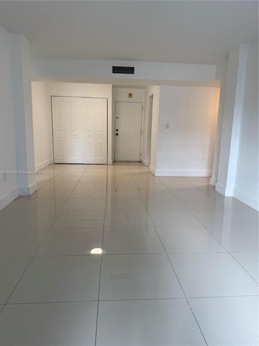 9460 Fontainebleau Boulevard, Unit 331 Miami, FL 33172 - Photo 15 of 17