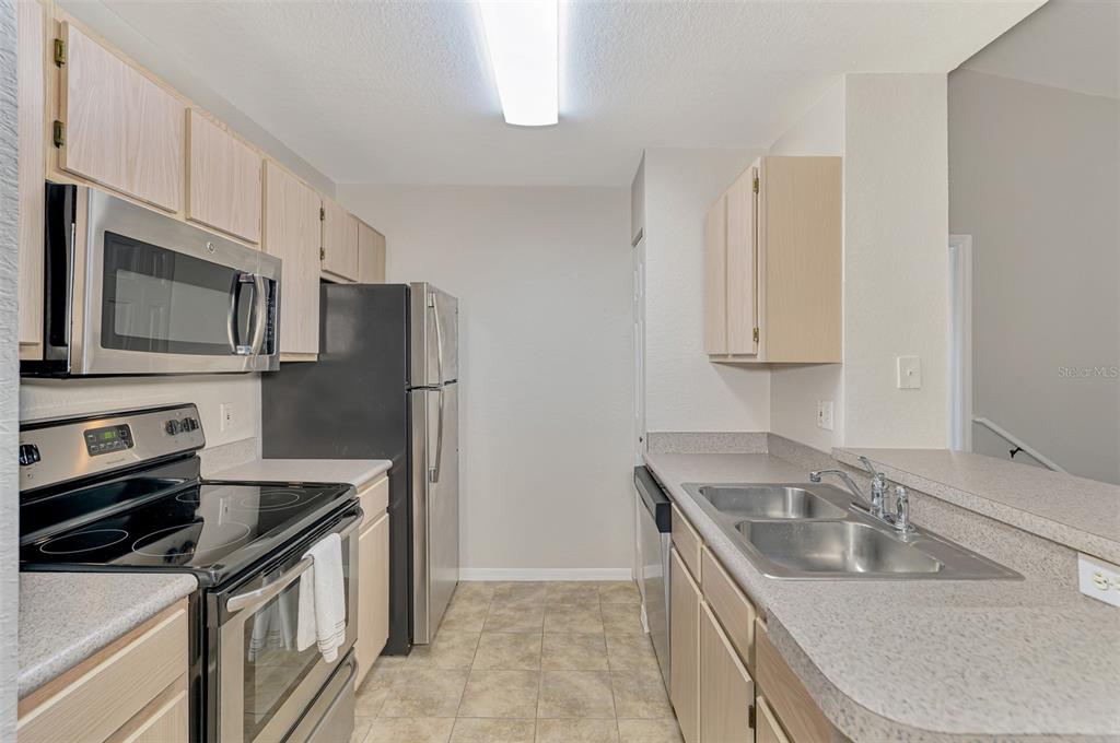 8821 Manor Loop, Unit 204 Lakewood Ranch, FL 34202 - Photo 13 of 43 Gallery Image 13