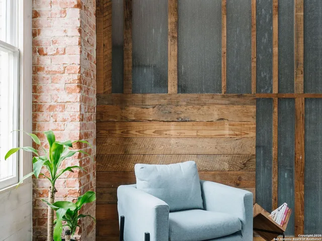 $8,500 | 215 Beauregard Street, San Antonio, TX 78204