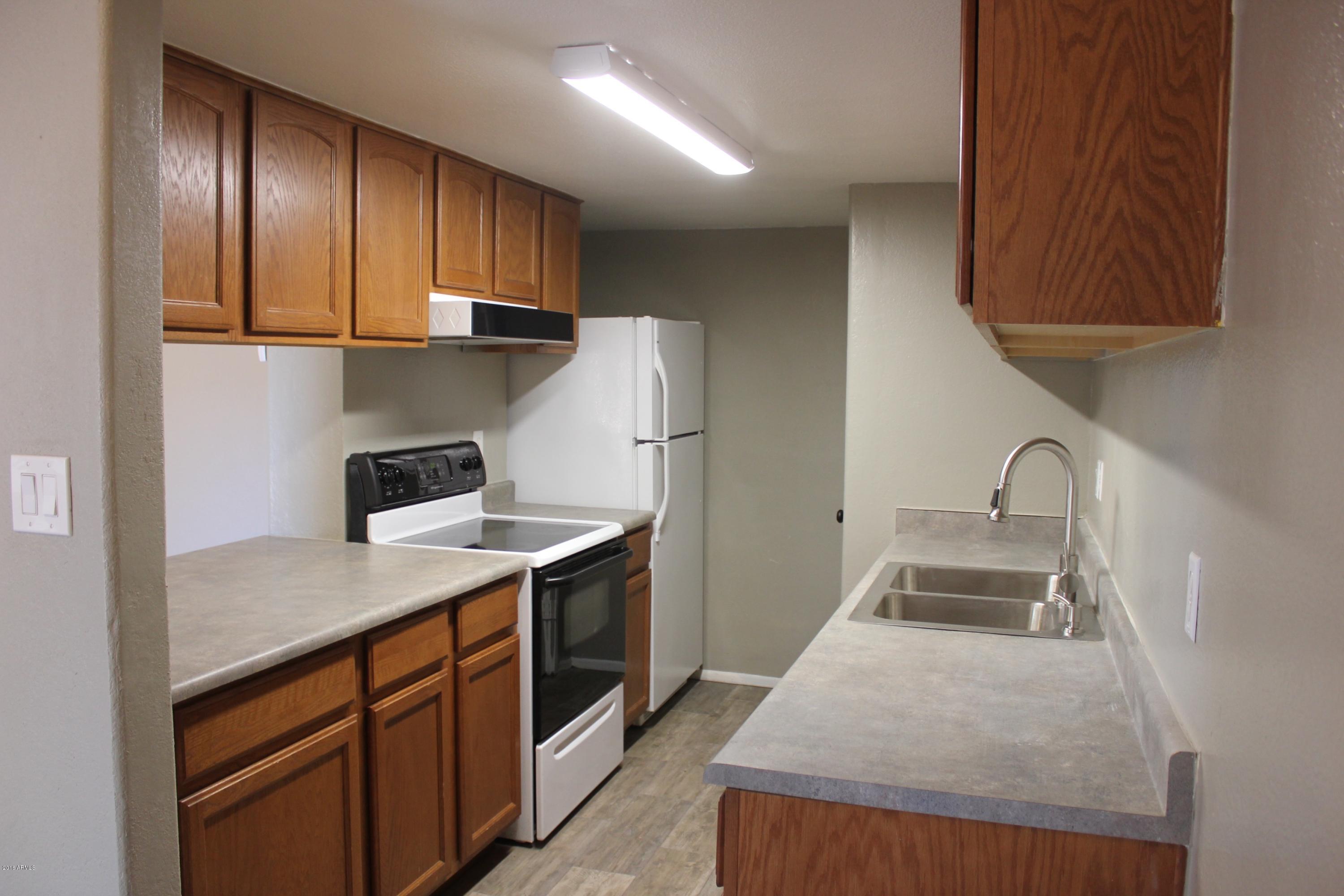 600 South Dobson Road, Unit 194 Mesa, AZ 85202 - Photo 6 of 28 Kitchen