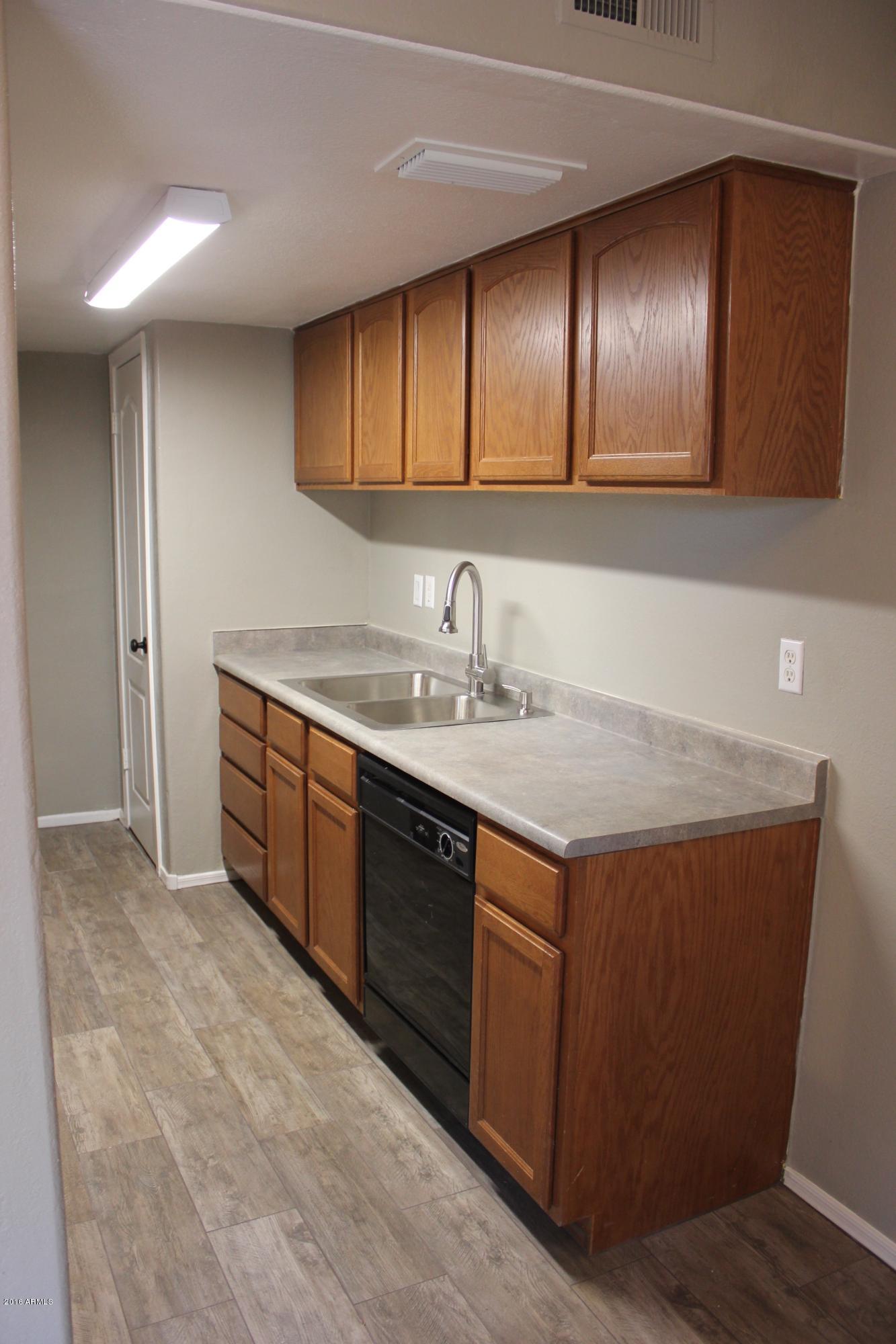 600 South Dobson Road, Unit 194 Mesa, AZ 85202 - Photo 7 of 28 Kitchen 2