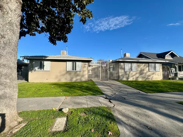 $990,000 | 422 North Glenn Avenue, Fresno, CA 93701