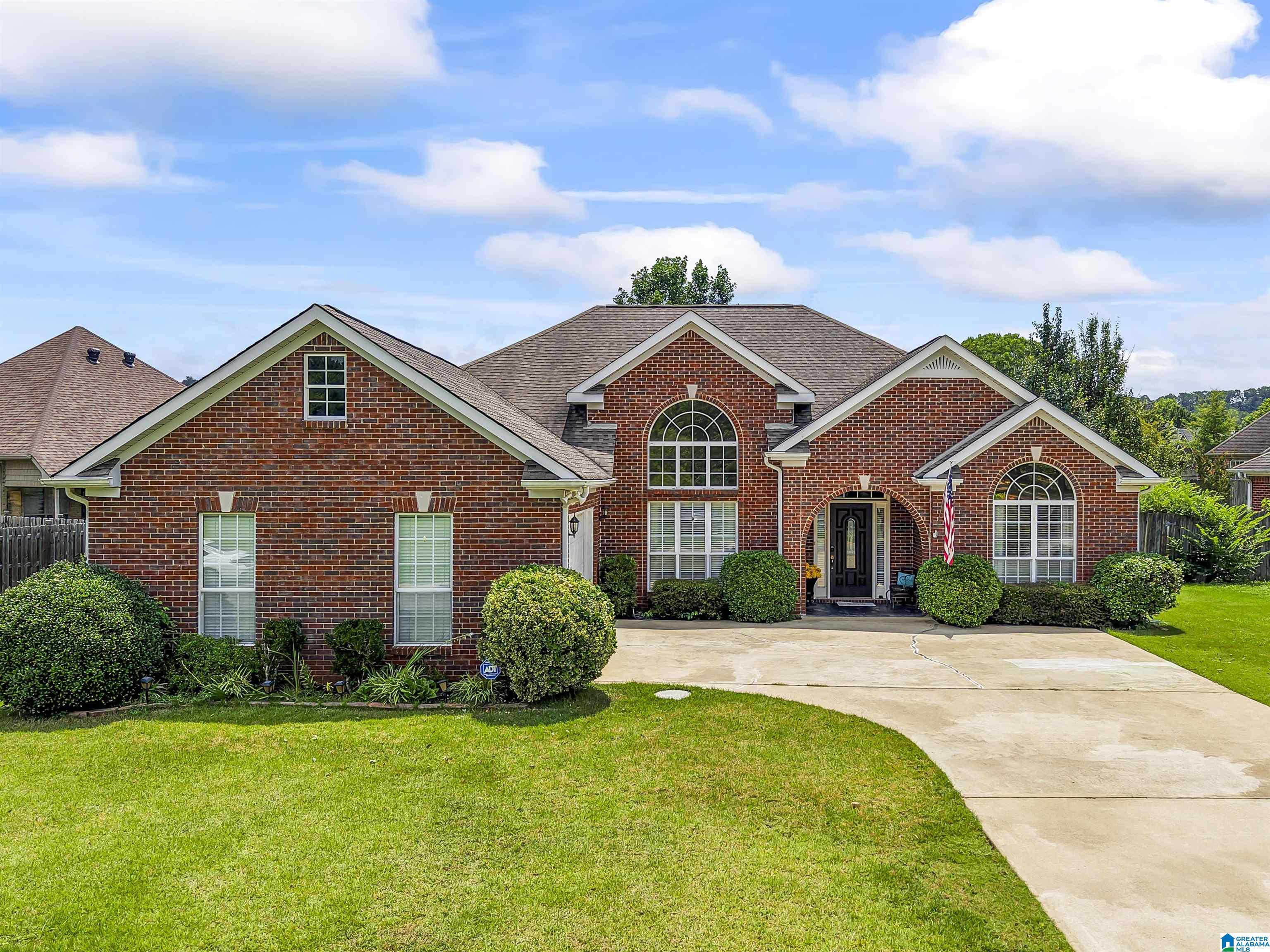 290 Victoria Station Alabaster, AL 35114 - Photo 3 of 46