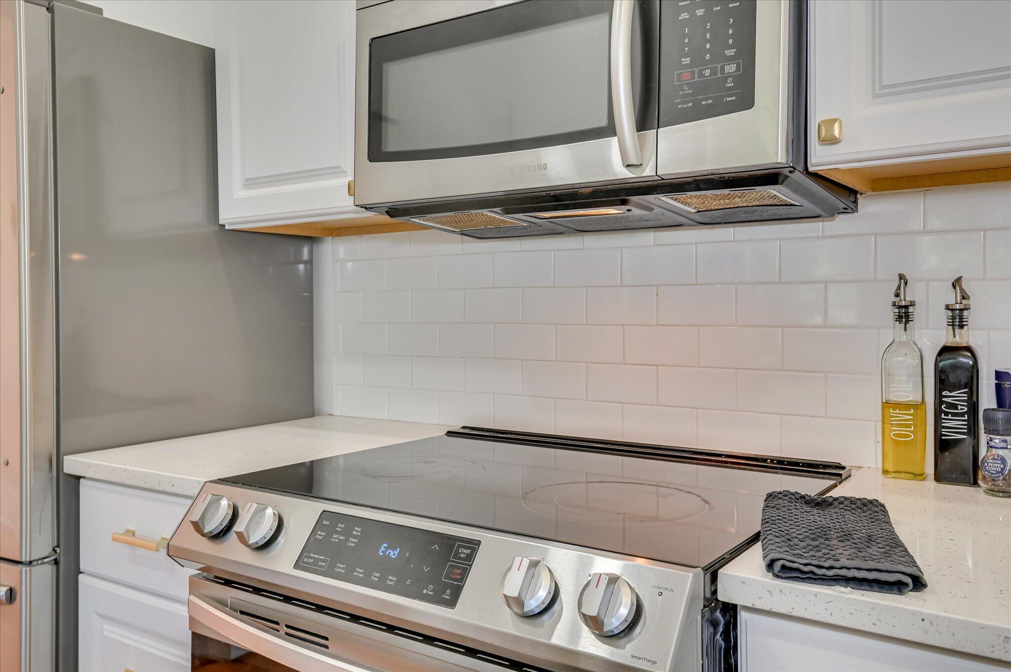 1220 Hickman Road Augusta, GA 30904 - Photo 20 of 45 Stove