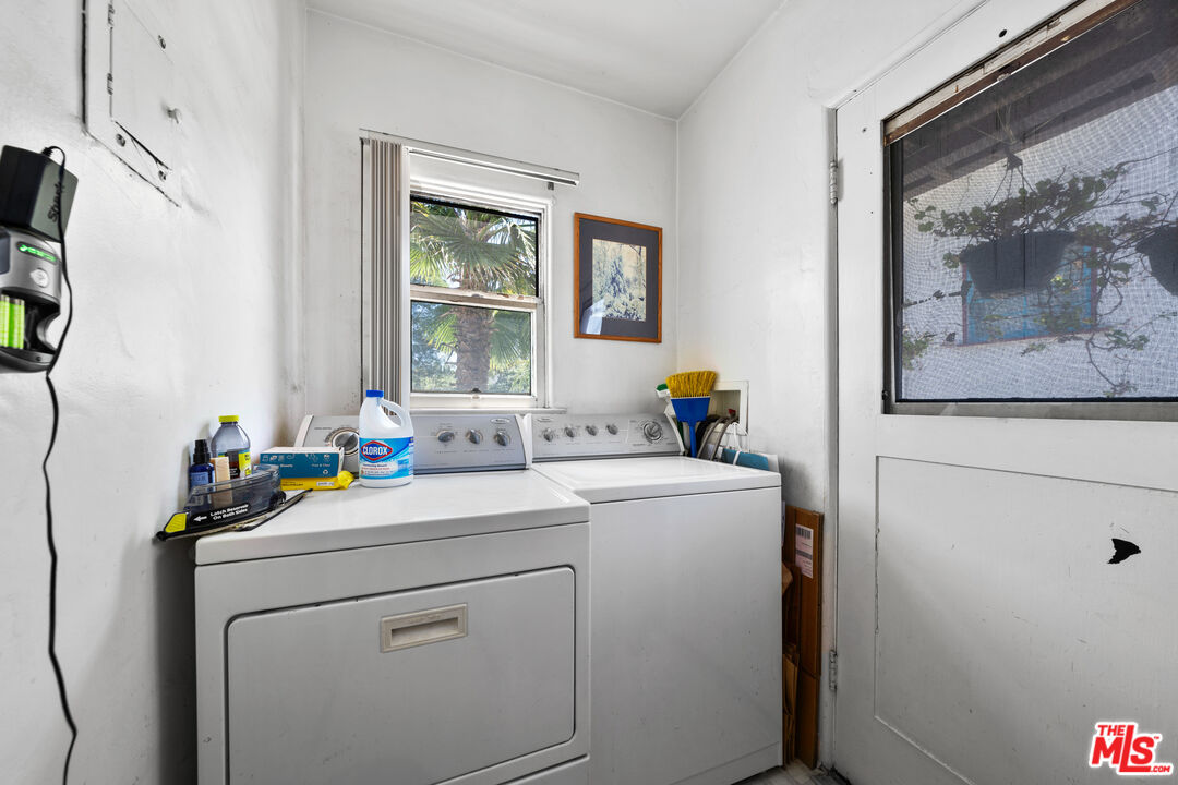 2802 Angus Street Los Angeles, CA 90039 - Photo 28 of 36