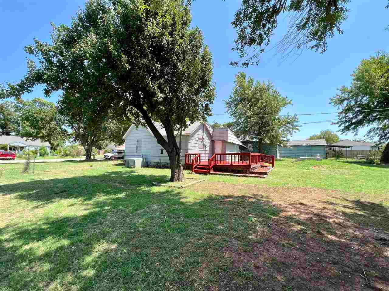 1308 Ivanhoe Street Perry, OK 73077 - Photo 14 of 21 Gallery Image 14