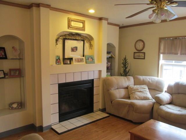 159 Monarch Road Dunbar, PA 15431 - Photo 7 of 22 Living Room