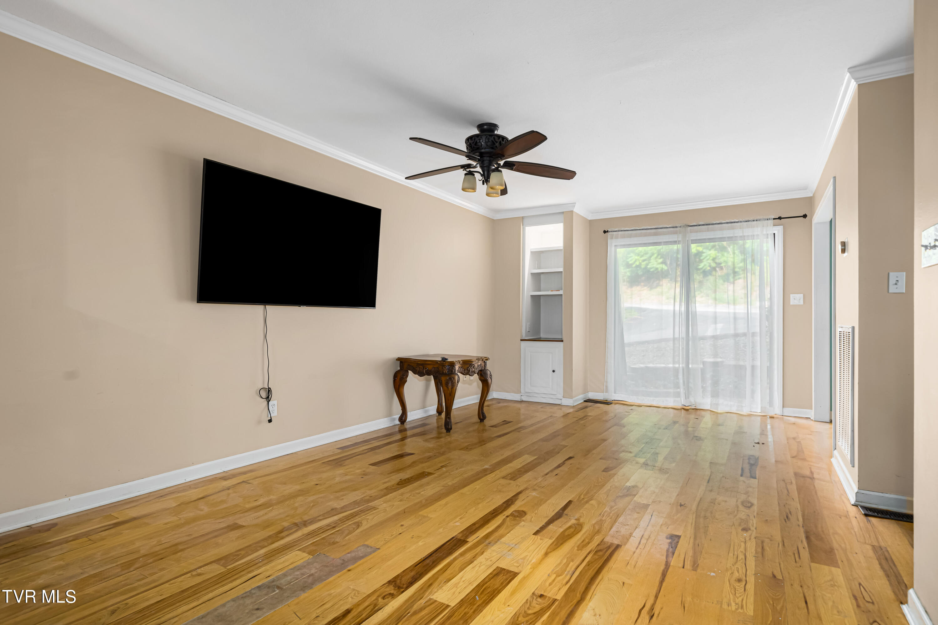 136 View Bend Street Johnson City, TN 37601 - Photo 6 of 32 136 View Bend (10)