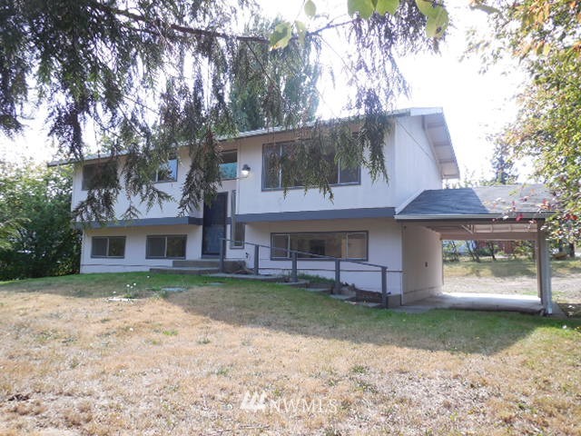 3805 South Tyler Road Port Angeles, WA 98363 - Photo 1 of 24 Gallery Image 1
