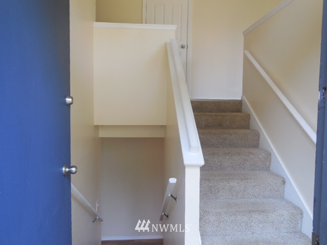 3805 South Tyler Road Port Angeles, WA 98363 - Photo 3 of 24 Gallery Image 3