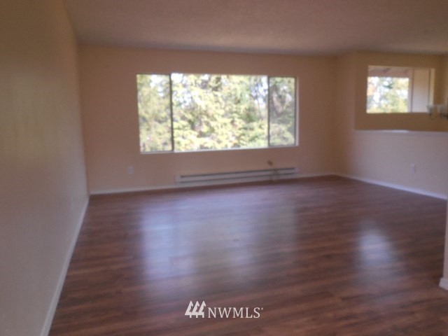 3805 South Tyler Road Port Angeles, WA 98363 - Photo 5 of 24 Gallery Image 5
