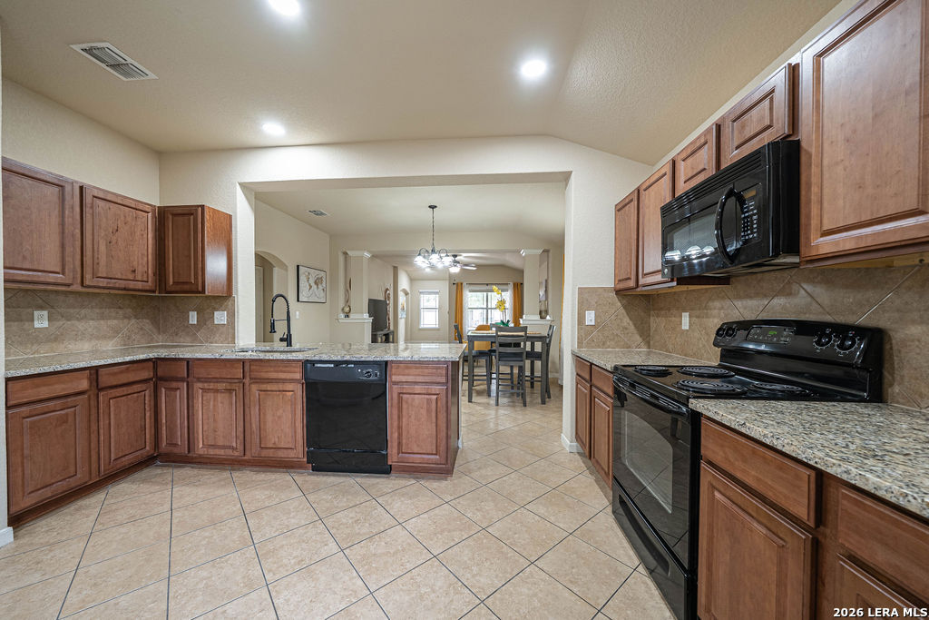 6031 Cielo Ranch San Antonio, TX 78218 - Photo 7 of 24