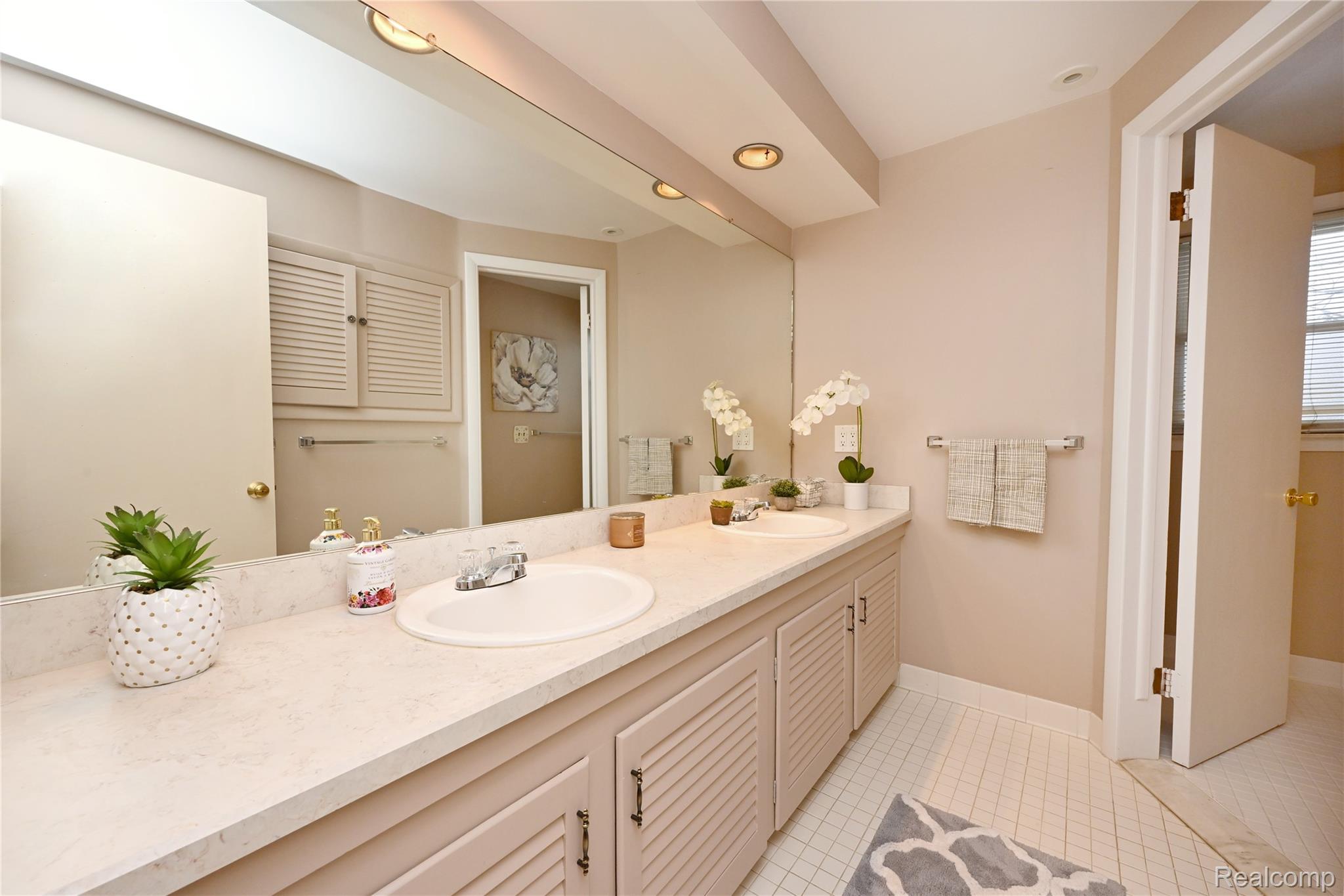 1850 Dorchester Road Birmingham, MI 48009 - Photo 21 of 36 1850 Dorchester_22.JPG