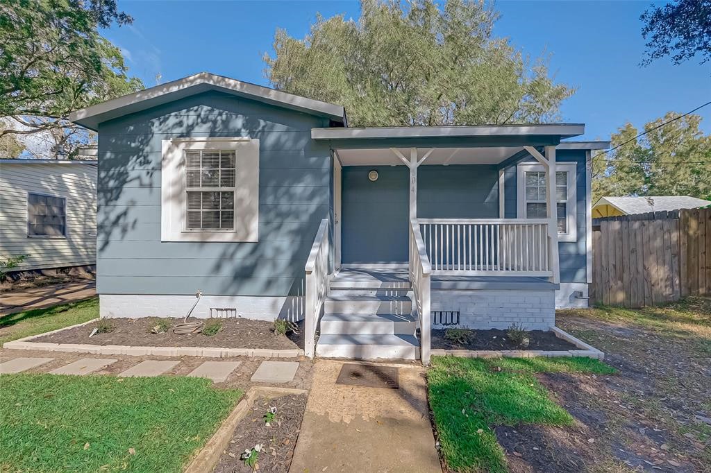 604 Ruth Street Baytown, TX 77520 - Photo 2 of 29 Gallery Image 2