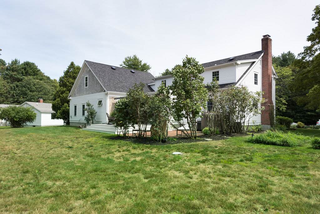 641 Wallis Road Rye, NH 03870 - Photo 3 of 34