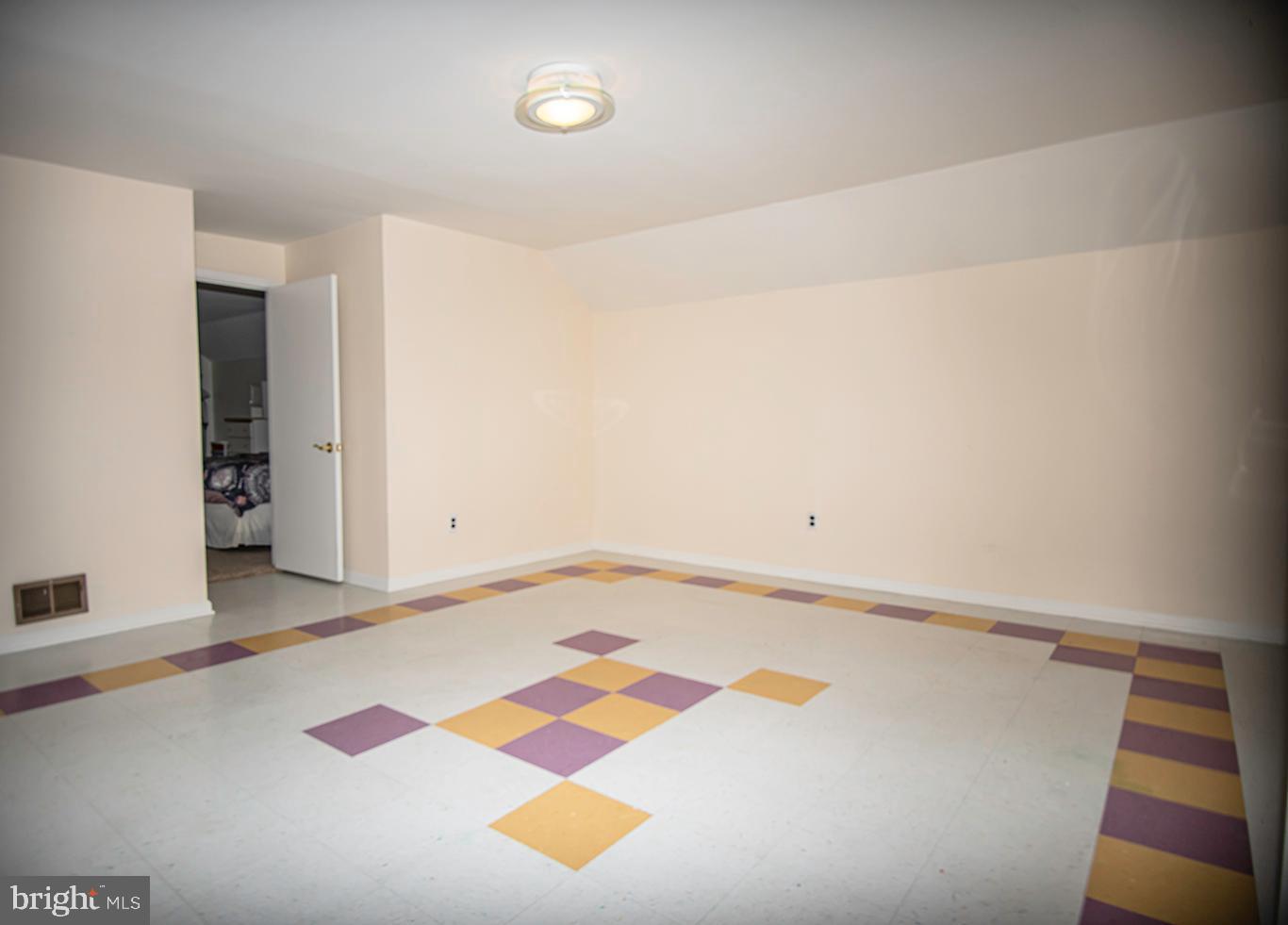 206 Burrs Road Westampton, NJ 08060 - Photo 15 of 115 Upper Bonus Room/sitting room