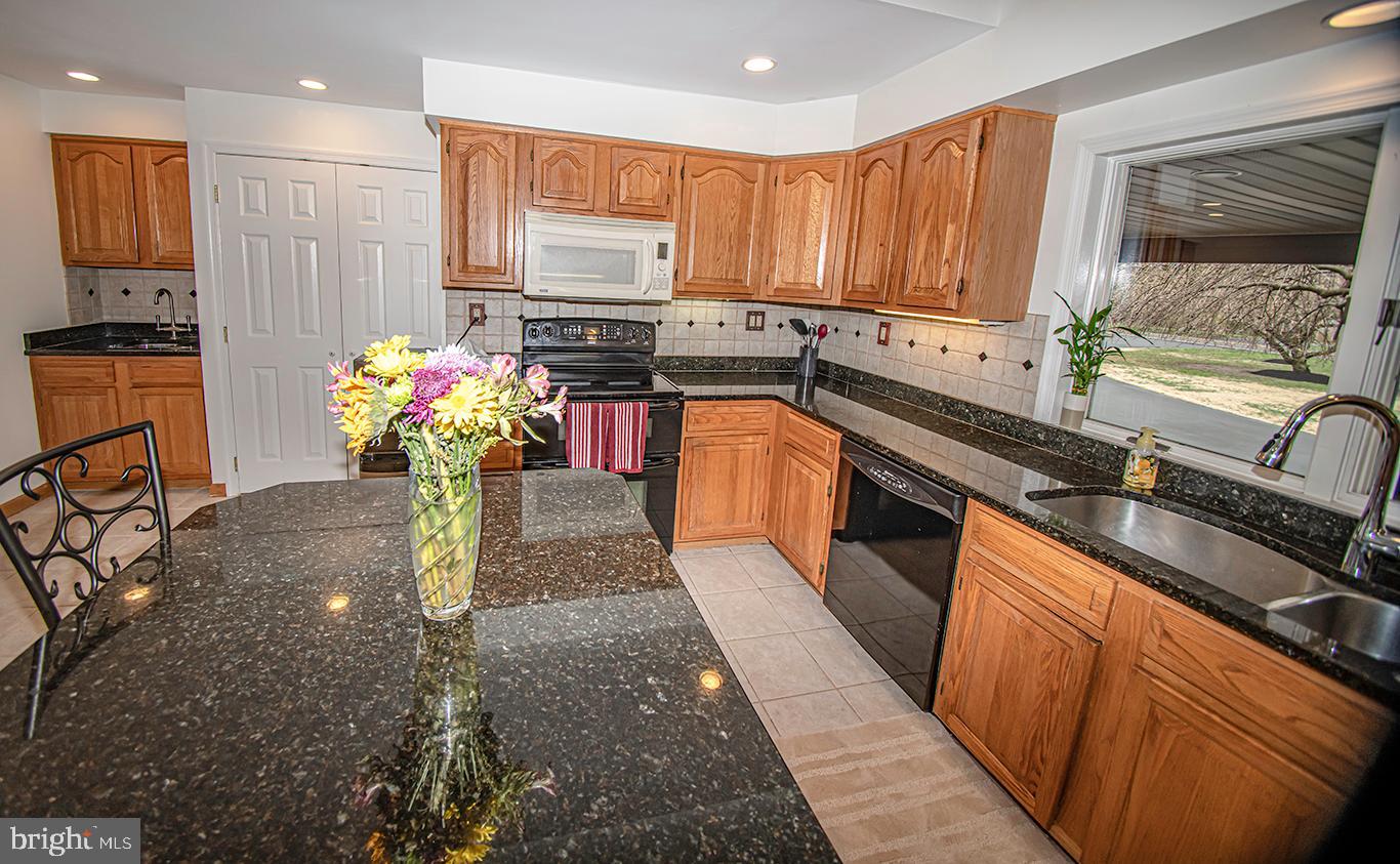 206 Burrs Road Westampton, NJ 08060 - Photo 6 of 115 Kitchen