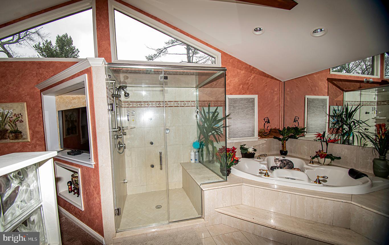 206 Burrs Road Westampton, NJ 08060 - Photo 9 of 115 Master Bathroom Main Floor