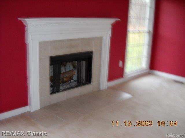 710 Timber Ridge Drive Highland, MI 48357 - Photo 3 of 7 Timber Ridge 710, 11-16-09 (6).JPG