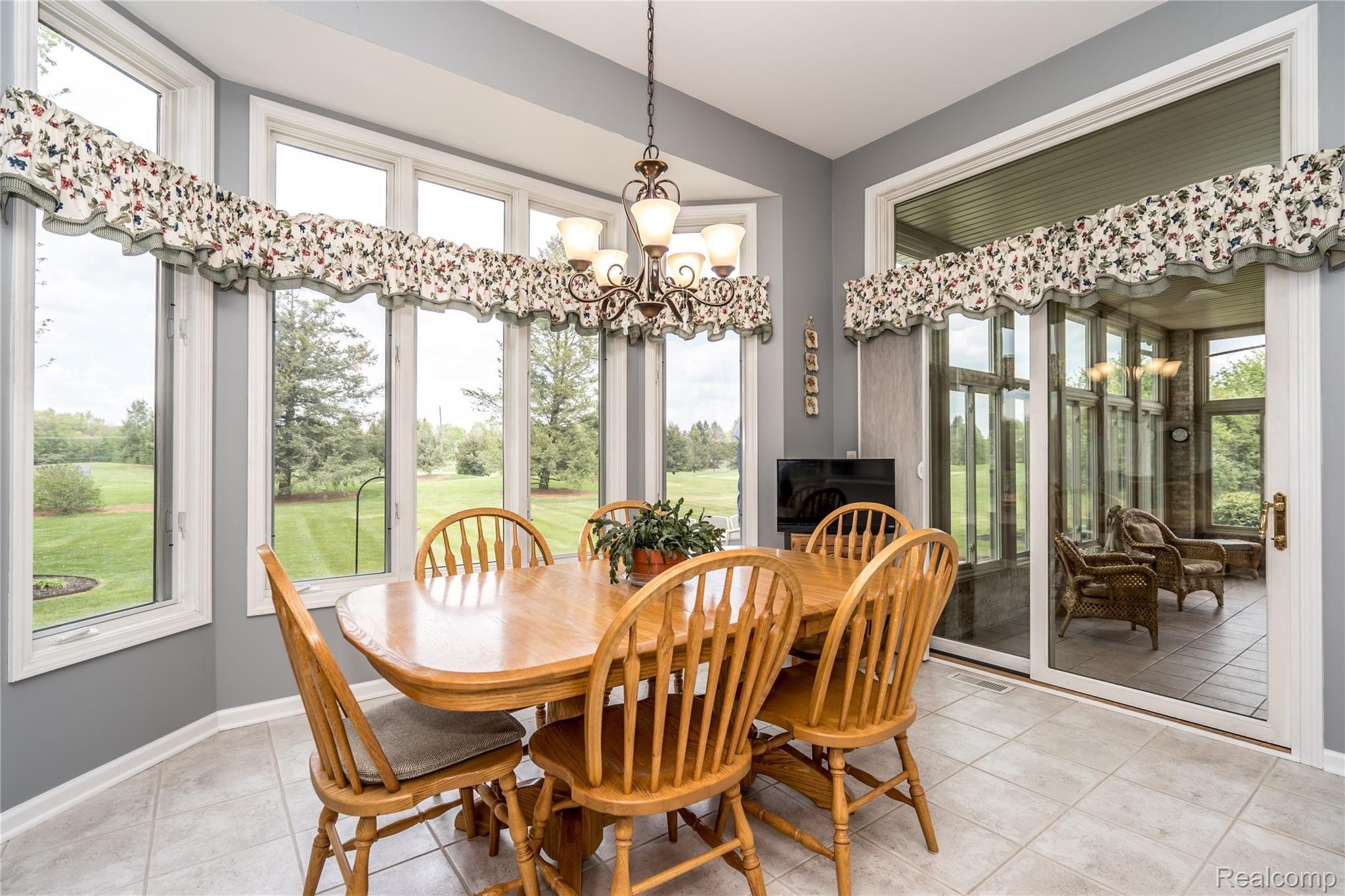 232 Inverness Highland, MI 48357 - Photo 39 of 85 DSC02478.jpg
