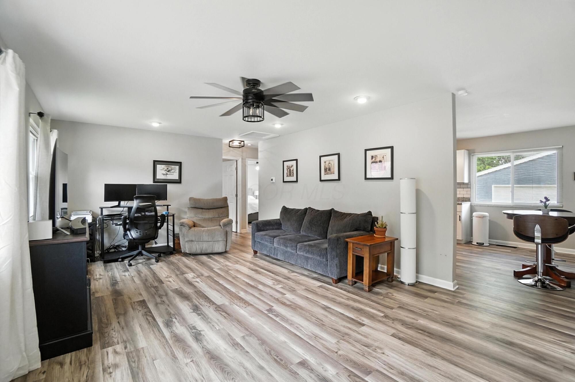 72 Cherrington Road Westerville, OH 43081 - Photo 6 of 29 006